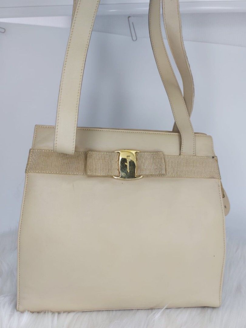 Salvatore Ferragamo Authentic vara bow Tote bag