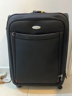Samsonite orient point 21 spinner outlet