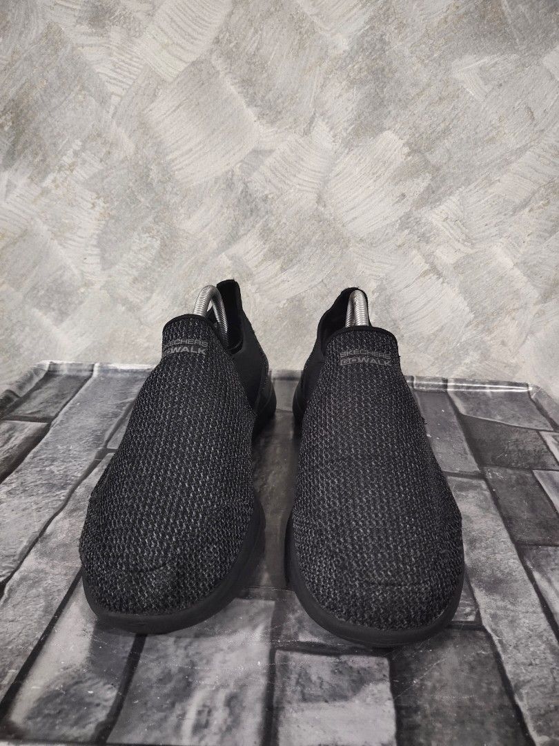 SKECHERS GO WALK 5 SLIP ON TRIPLE BLACK 8UK BUNDLE Men s