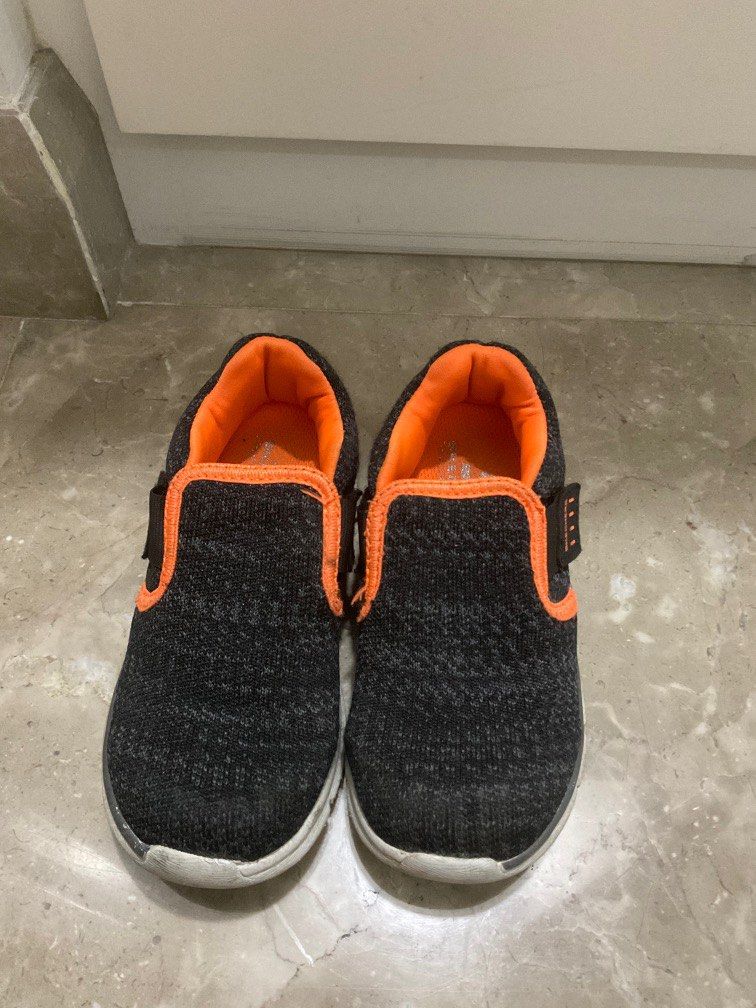 Boys crocs hotsell loafers