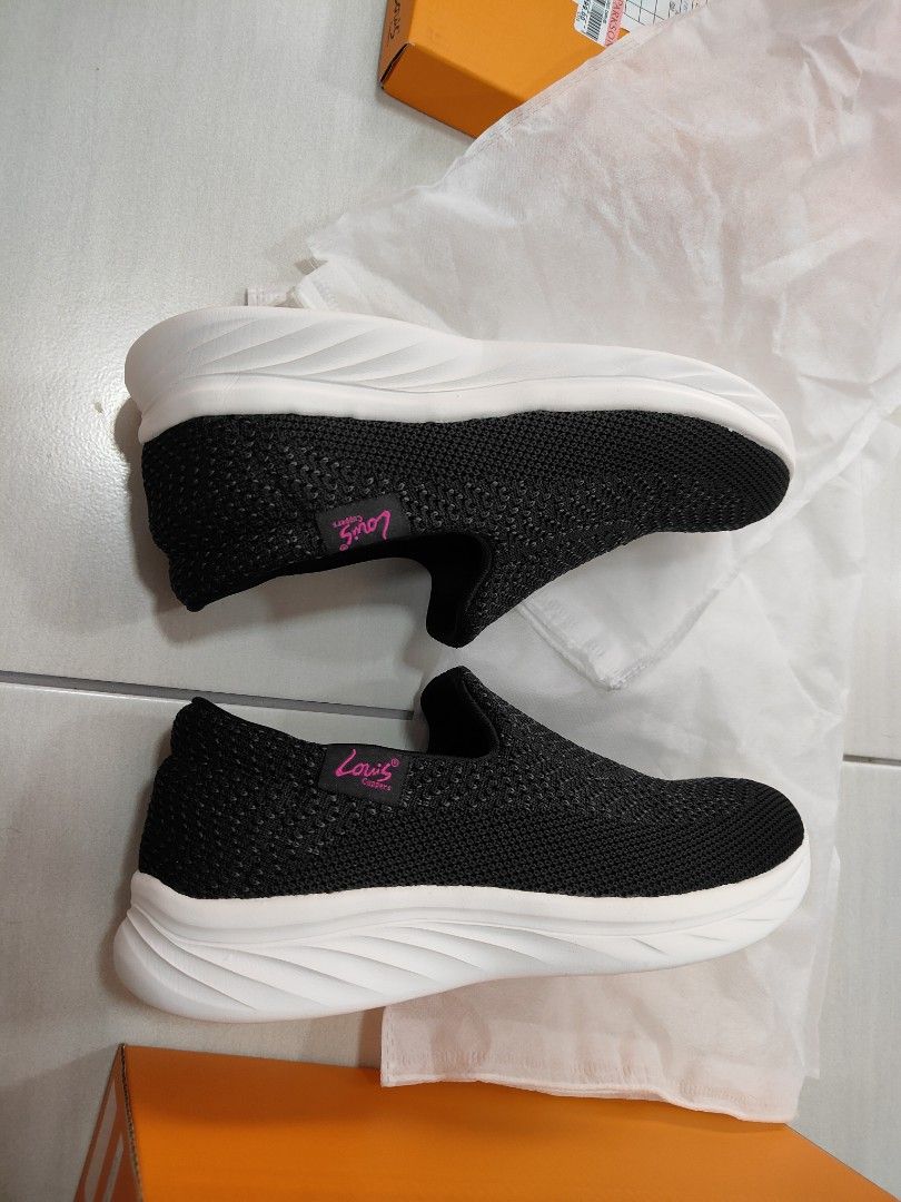 Skechers parkson store