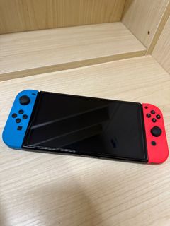 （分類：）位於 。 由 emliyyyyy 提交（商品編號 1282151493，圖片 1）。簡介： 。