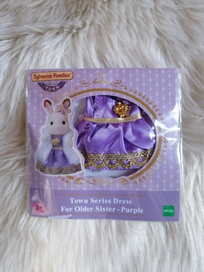 Sylvanian family clothes (Category: Babies & Kids Fashion) located in Batangas. Submitted by suraimu0197 (Listing ID 1282145581, Image 1). Description: sealed and brand new.