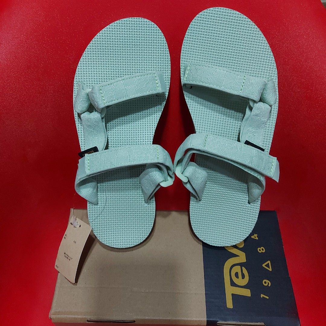 Teva 933 top
