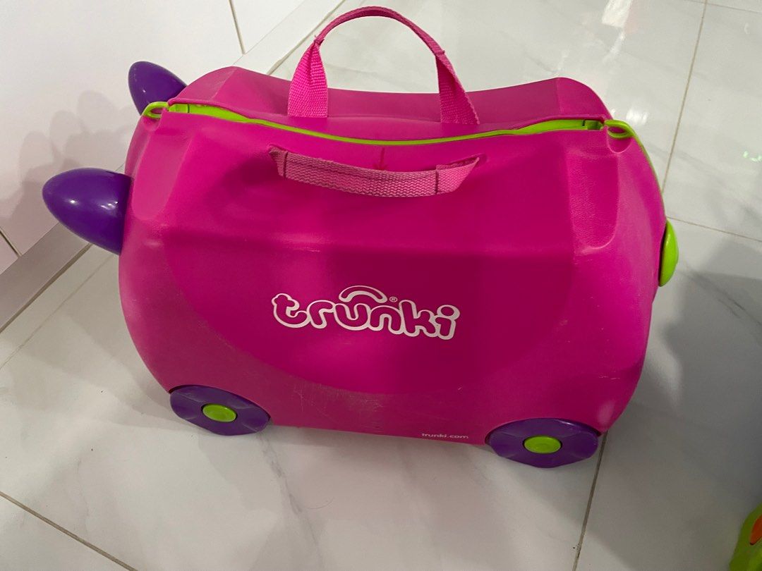 Trunki Luggage (Category: Luggage) located in Singapore. Submitted by grandhawk.2d434f (Listing ID 1282024938, Image 2). Description: Wish to sell 2 sets for $40. Good conditions with keys. .