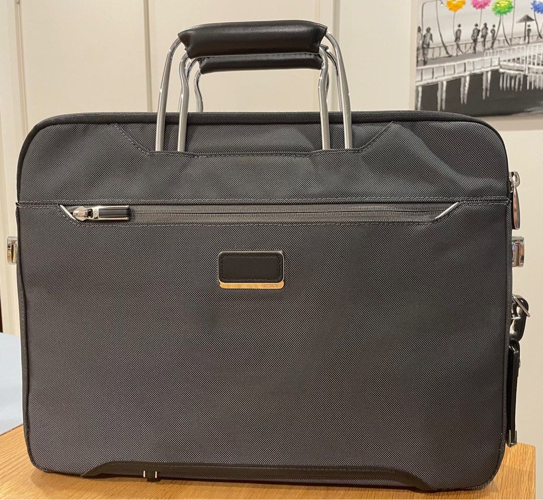 Tumi arrive hamilton online