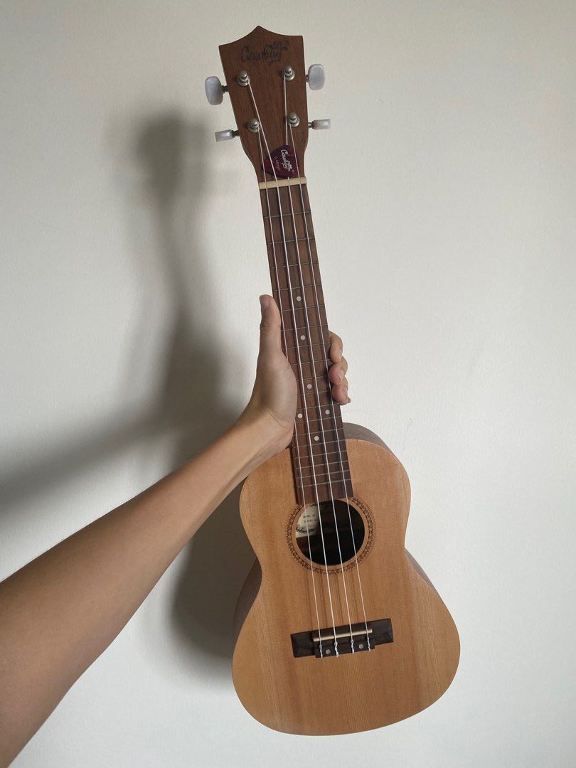 Ukulele cowboy 23 Musik Media Aksesoris di Carousell