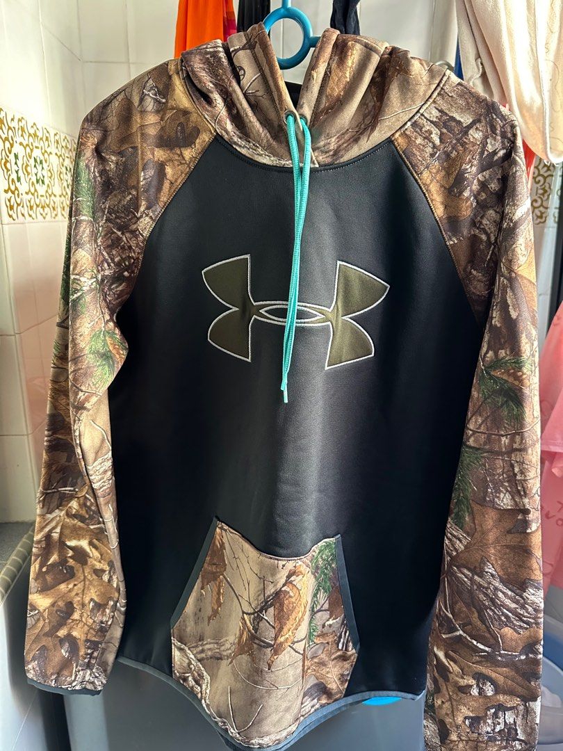 Under armour camo sweatshirt hot sale