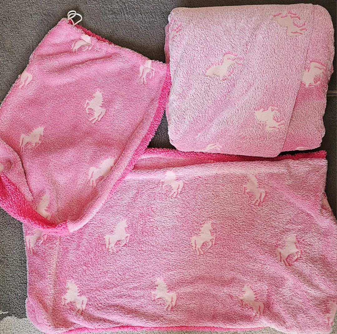 Spotlight unicorn outlet quilt cover