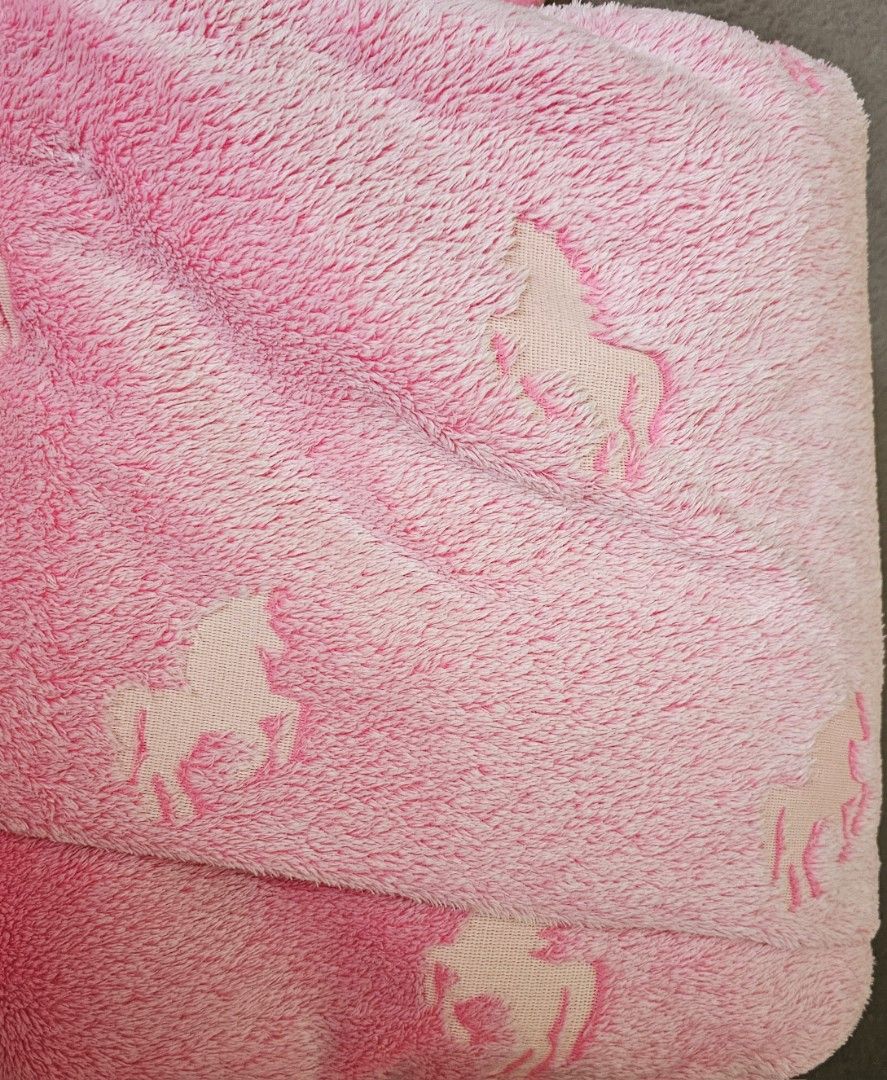 Spotlight unicorn quilt cover discount