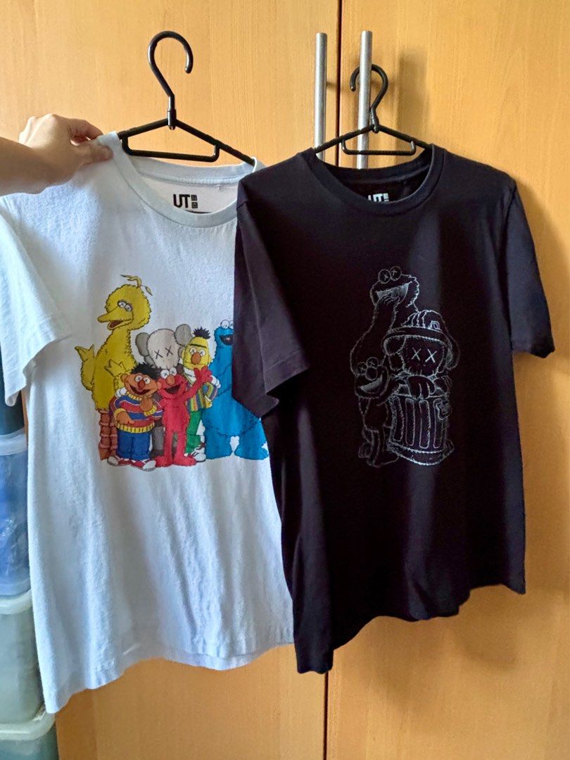 Men kaws x discount sesame street sweatshirt