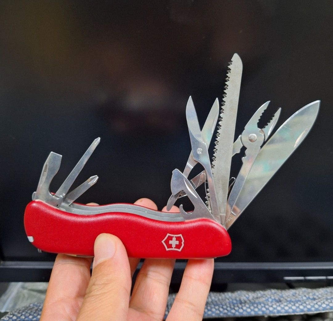 Swiss army knife hercules hotsell