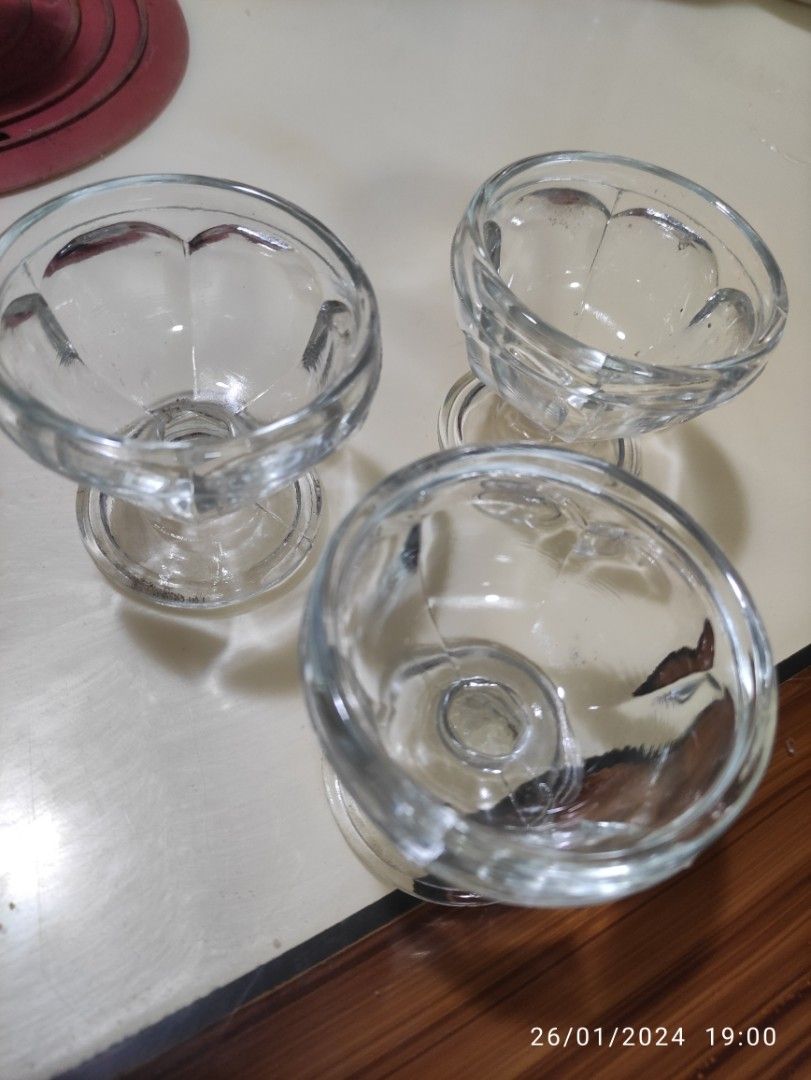 Vintage ice cream glass cup 3pcs (Category: Other Kitchenware & Tableware) located in Quezon City. Submitted by crci12 (Listing ID 1282109737, Image 3). Description: Vintage ice cream glass cup 3pcs Slightly used In good condition Actual pictures posted What you see is what you get P180 only for the 3pcs Meet ups: *Yokohama service center/Simplicity mini stop commonwealth ave., balara, qc. (fronting home depot) *Kindly send us a message for a sch