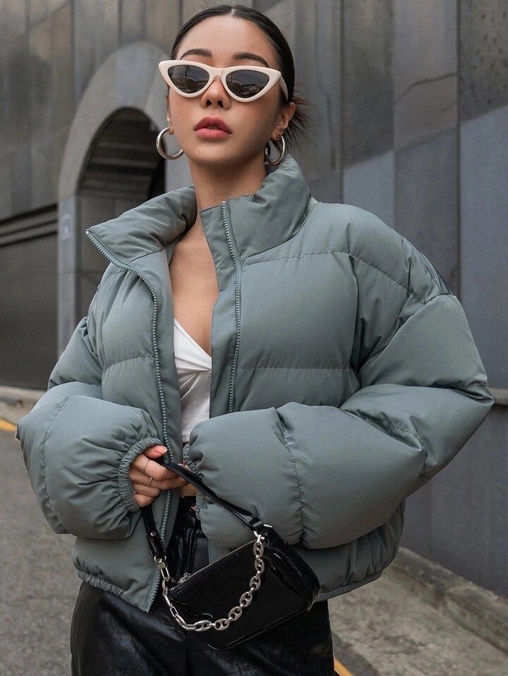 Winter Jacket (Category: Other Tops) located in Kuala Lumpur. Submitted by f.closet (Listing ID 1282126544, Image 1). Description: • Never use • Original price: RM135.00 • Letgo: RM100.00.