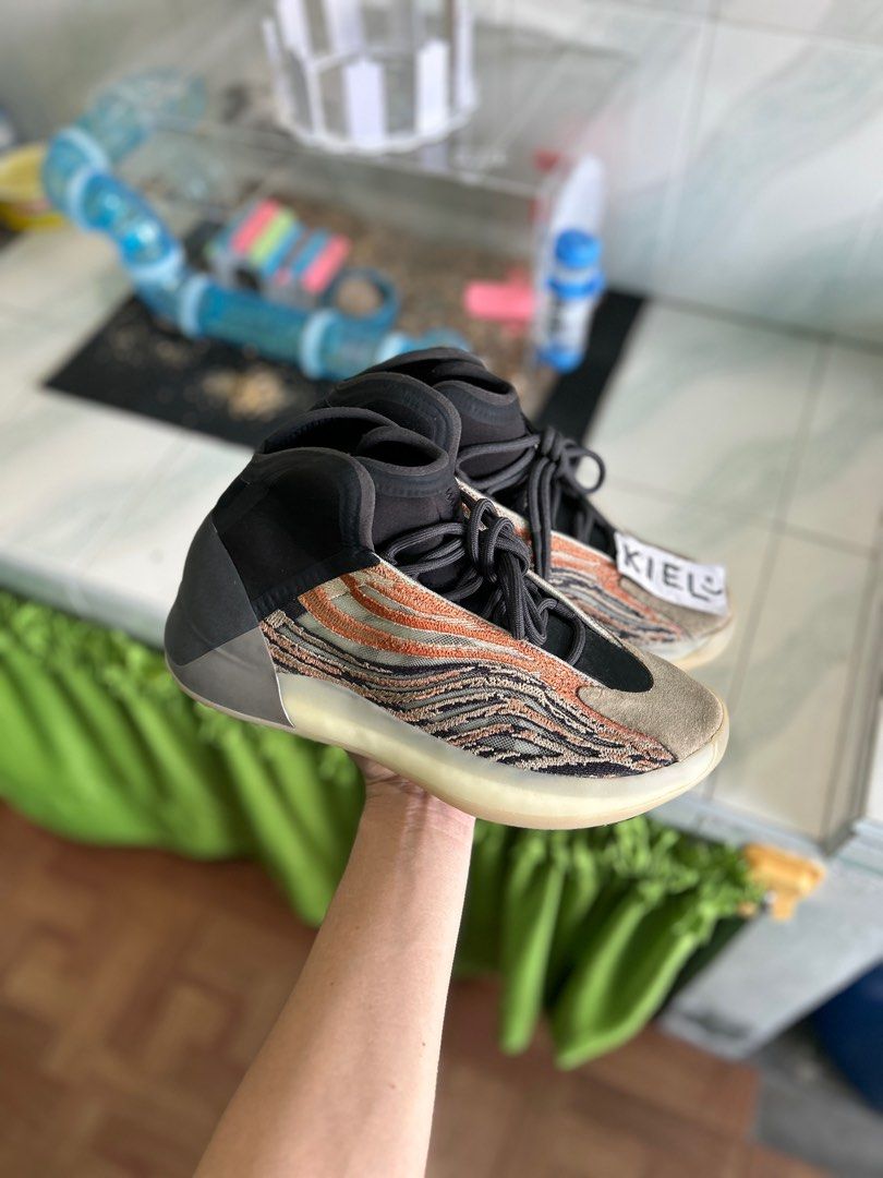 Yeezy QNTM Flash Orange Men s Fashion Footwear Sneakers on