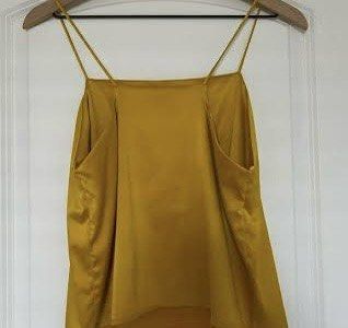 AUTHENTIC Zara satin yellow mustard sleeves top (Category: Sleeveless) located in Rizal. Submitted by lemiebee (Listing ID 1282060740, Image 3). Description: Used once Size medium.
