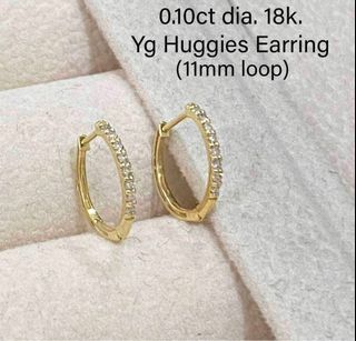 11mm hoop earrings / huggies / loops with 0.10 carat diamonds in 18k gold setting