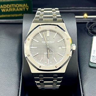 （分類：）位於 。 由 billion_watch_and_luxury 提交（商品編號 1242711444，圖片 1）。簡介： 。