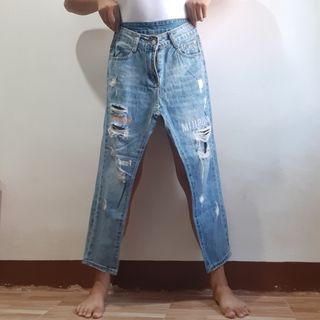 (Category: ) located in . Submitted by aechicph (Listing ID 1282348344, Image 1). Description: .