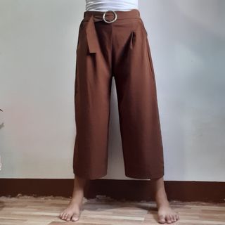 (Category: ) located in . Submitted by aechicph (Listing ID 1282350480, Image 1). Description: .