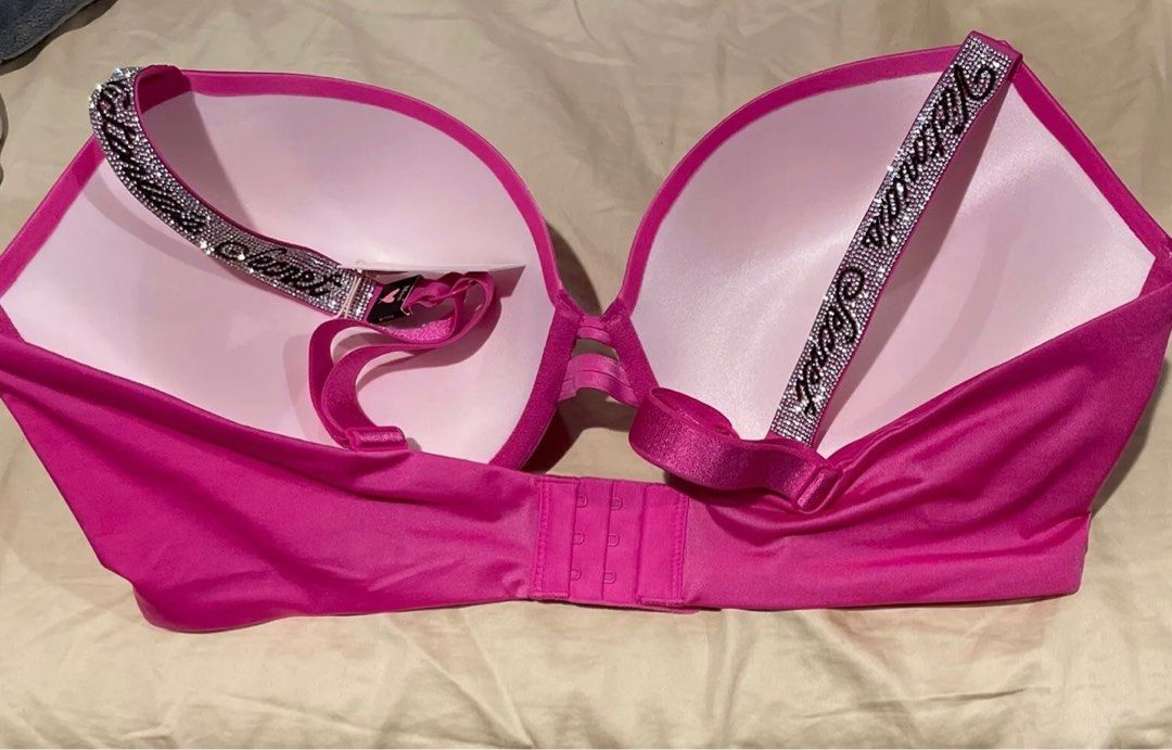 Victoria's Secret PushUp Bra 38DD, 女裝, 內衣和休閒服- Carousell