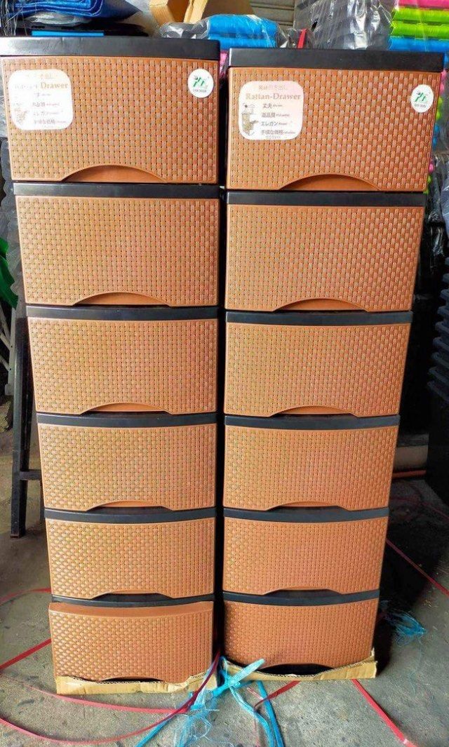 6 layer Slim Drawer (Category: Storage Boxes & Baskets) located in Manila. Submitted by kellychz (Listing ID 1282262974, Image 1). Description: 6 layer slim drawer 👍🖐🏻✔️✨ 950 isa cod / gcash brand new on hand.