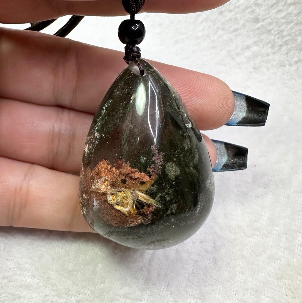 Quartz crystal pendant best sale