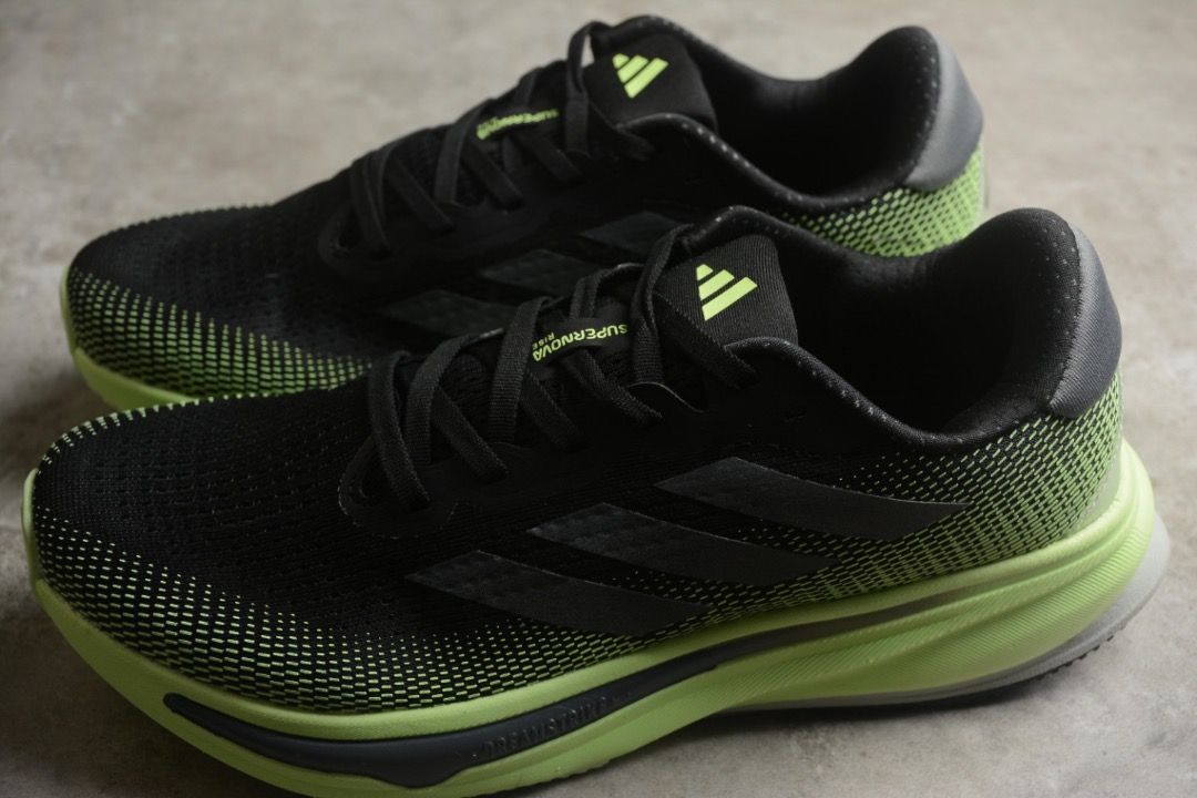 Adidas SUPERNOVA RISE SHOES Black Green Euro 40 45 Men s Fashion