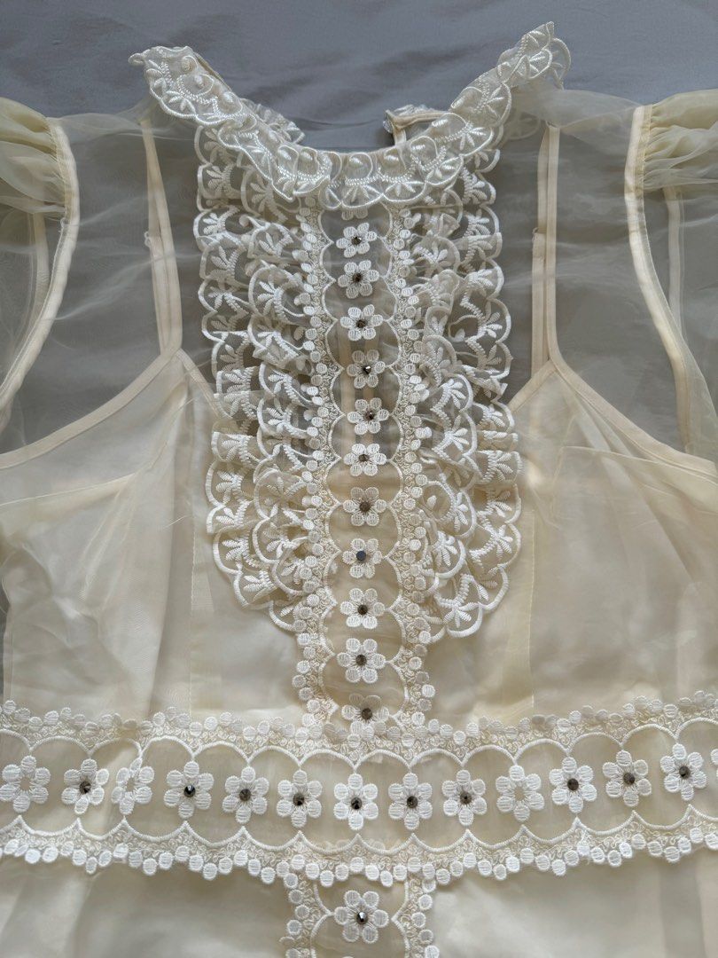 Alice McCall lace dress Women s Fashion Dresses Sets Dresses