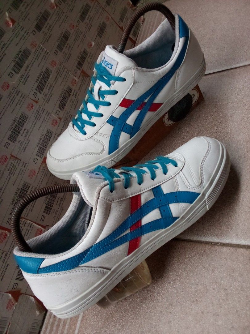 Asics aaron mens trainers on sale
