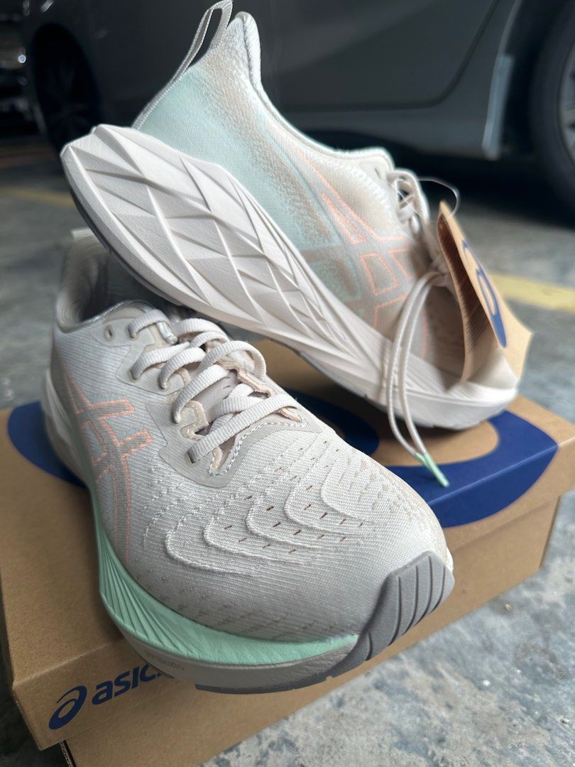 Ballerine asics top