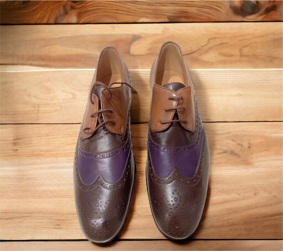 Authentic Gucci Men s Lace Up Shoes with Brogue Detail