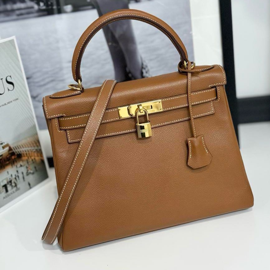 AUTHENTIC HERMES Kelly 28 Retourne Gold Epsom Gold Hardware