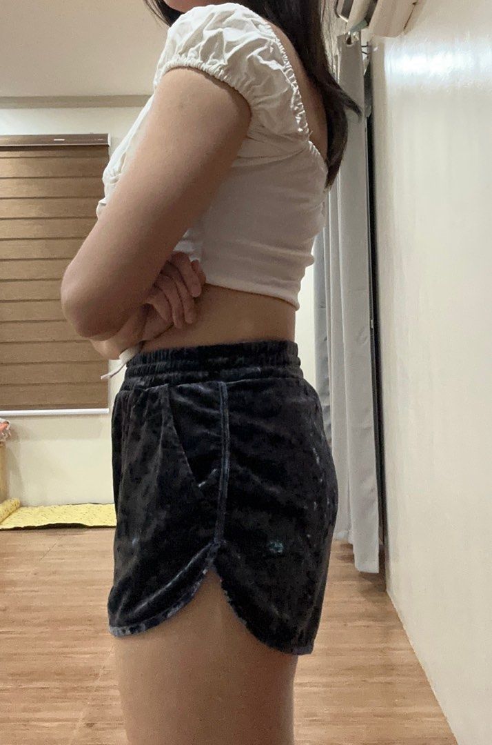 H&m velvet shorts new arrivals
