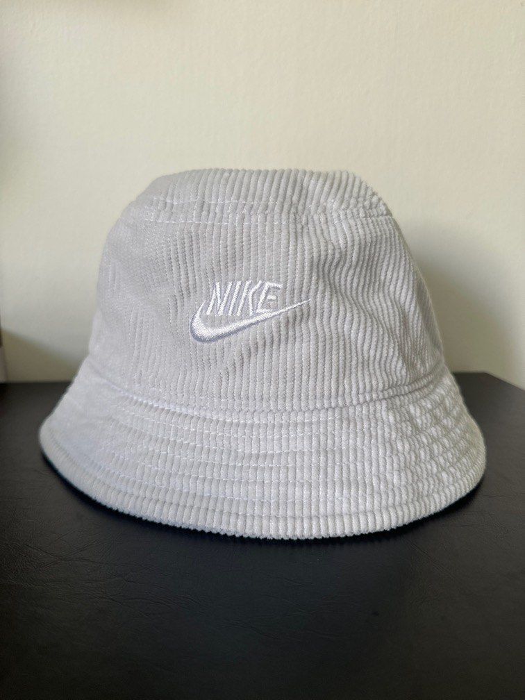Nike bucket hat top baby
