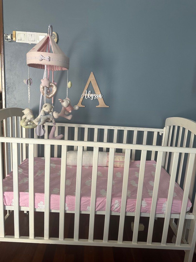 Baby cribs 2025 used cheap