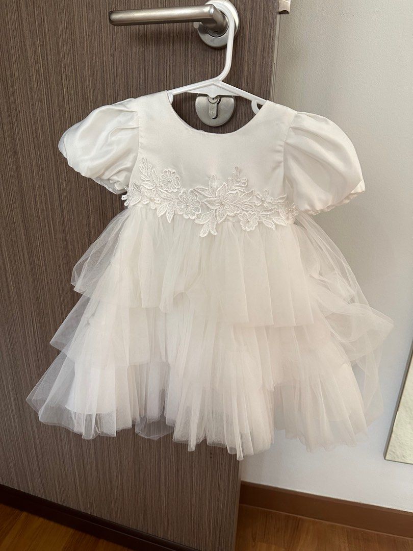 White gown best sale for baby girl