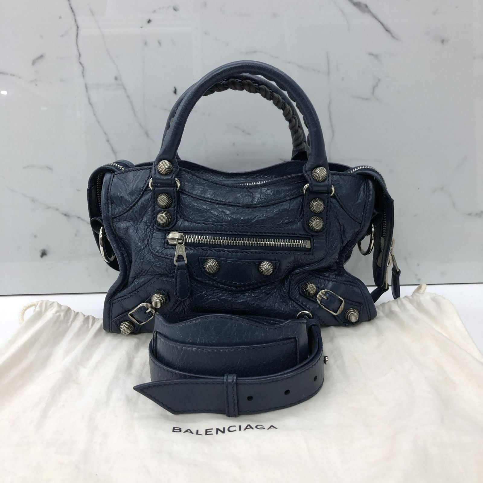 Balenciaga 519938 sales