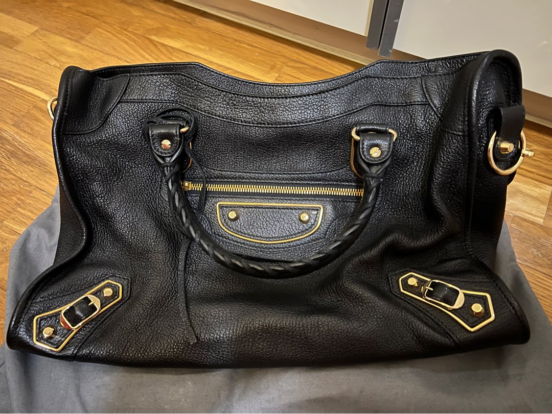 Metallic edge city clearance