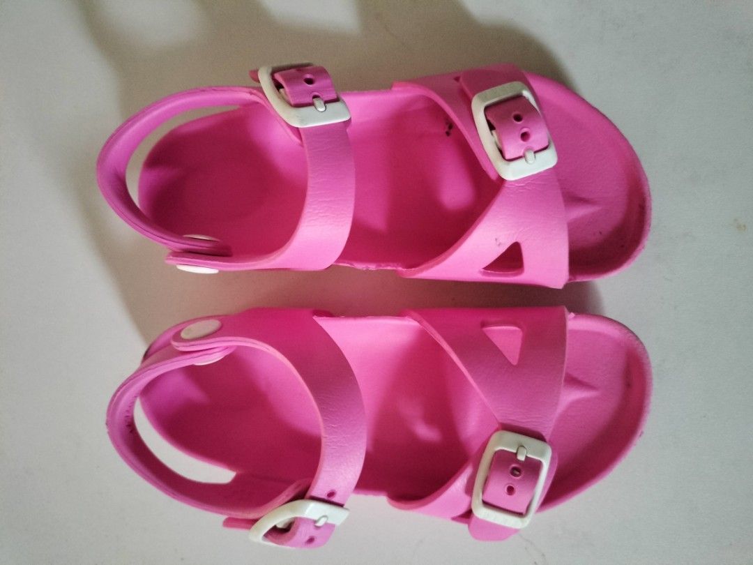 Rubber pink hotsell birkenstocks
