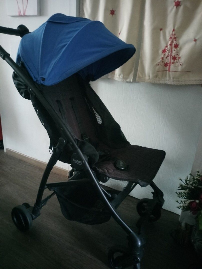 BRITAX LIGHT DELUXE STROLLER