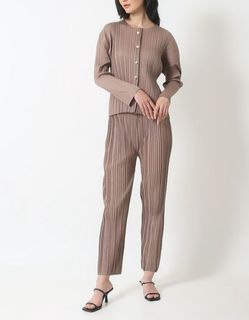 (Kategori: ) berada di . Dikirim oleh dbestpreloved (ID iklan 1282383045, Gambar 1). Deskripsi: .