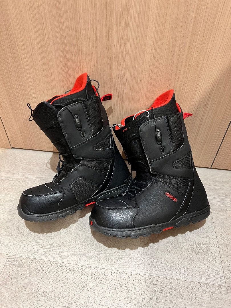 Burton Men s Moto Boots Carousell