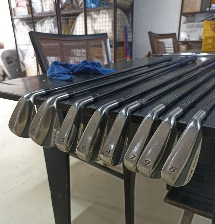 Callaway, PRGR, R11 Golf set (Category: Golf) located in Caloocan City. Submitted by hawkhawker02358 (Listing ID 1282218556, Image 3). Description: Set Price: 16,500 Location: Embo Free bag if sold as set if not: -Driver R-11 Taylor made (6000) - Callaway Big bertha hawk eye Woods 3-5-7-and rescue (5000) -PRGR TRX 910 irons graphite shaft (8PCS) 4-5-6-7-8-9-P-A (7500).