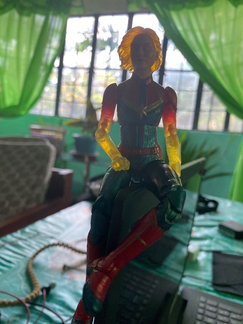 Captain marvel binary form Loose - marvel legends with alternate head and fire ball accessory (Category: Figurines & Statues) located in Angono. Submitted by KDMerchShopPh (Listing ID 1282375989, Image 3). Description: With alternate head And fire ball effects MOD Shpee checkout (buyers risk) LBC Meetup near UST or near legarda station.
