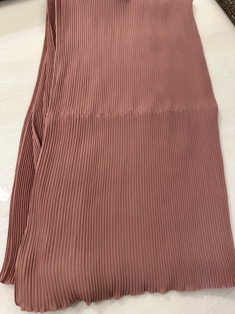 carmelita pleated shawl