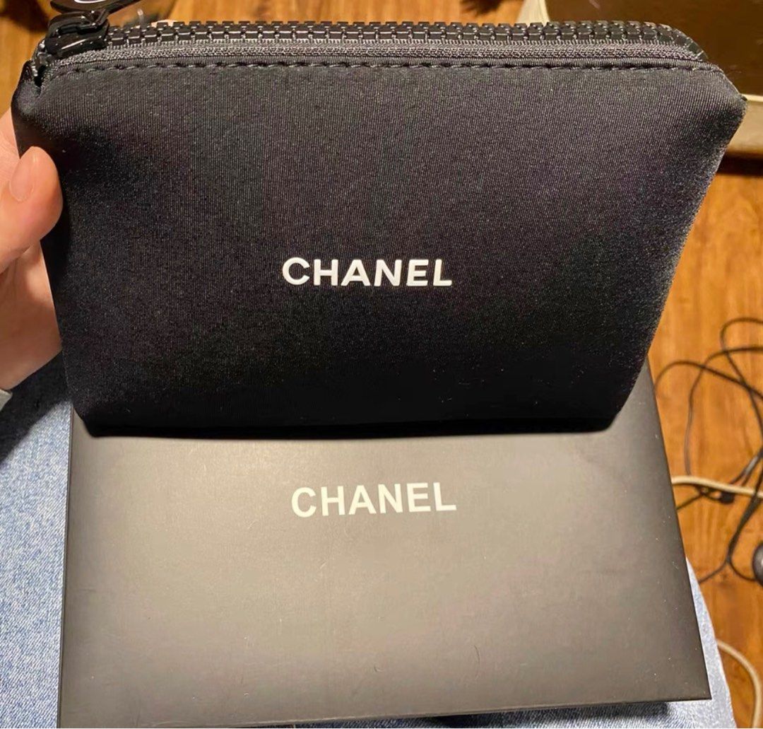 Chanel neoprene makeup bag discount