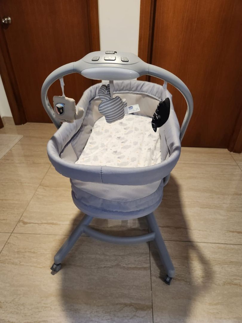 Chicco baby crib 4 in 1 online