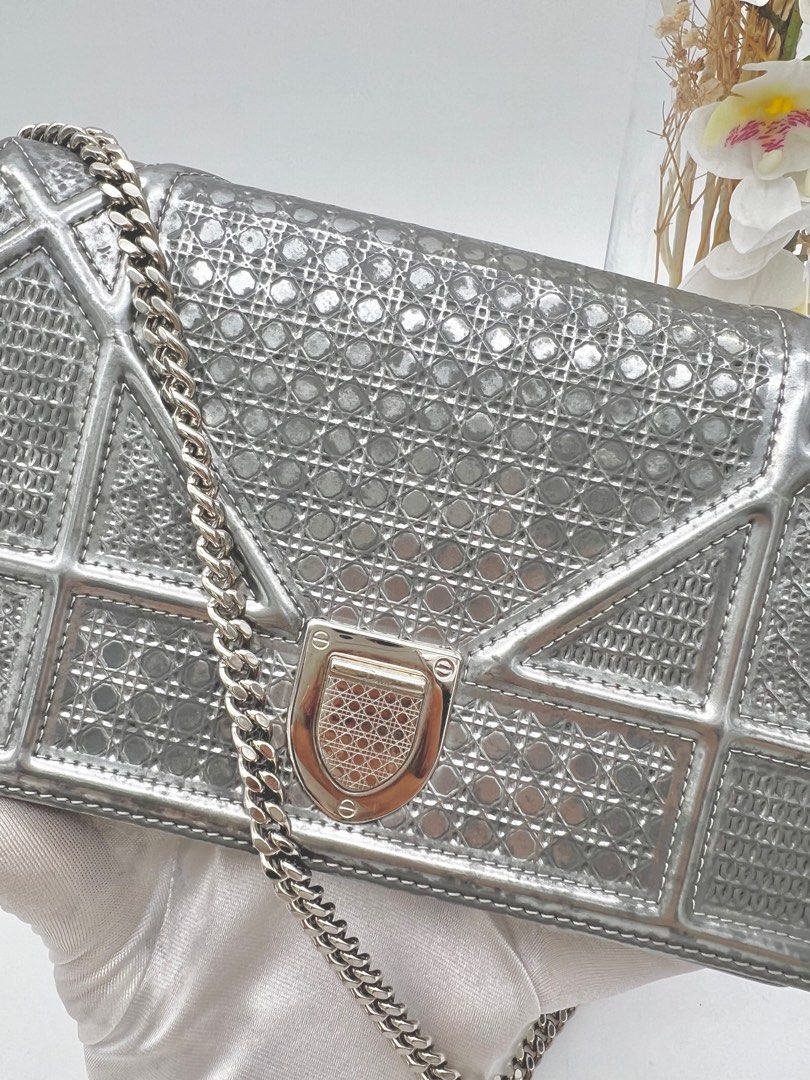 Christian dior top chain bag