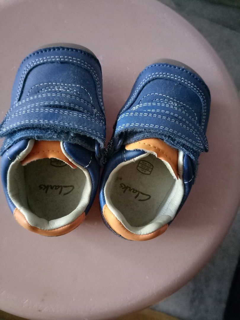 Clarks walking shoes for babies hotsell